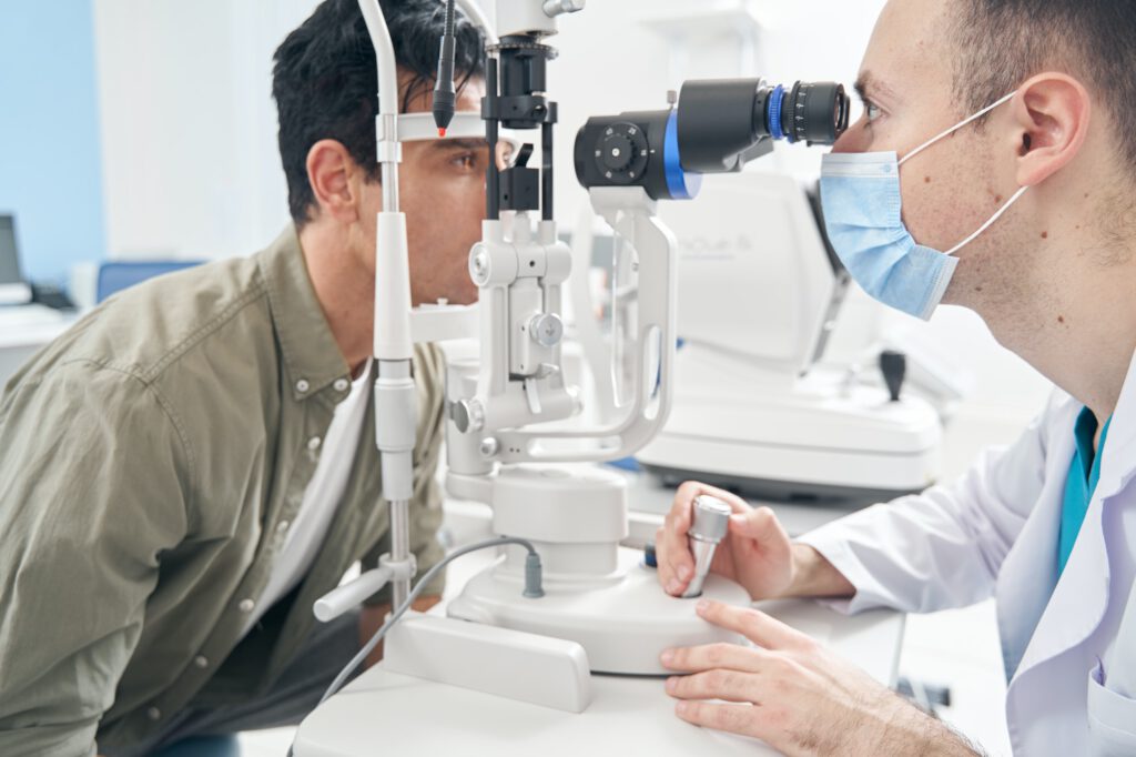 מה היא בדיקת עיניים?